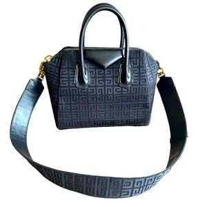 GIVENCHY Medium Antigona Bag GG Canvas